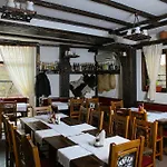 Хотел Златоград 3*