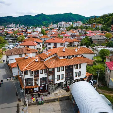 Хотел Златоград 3*